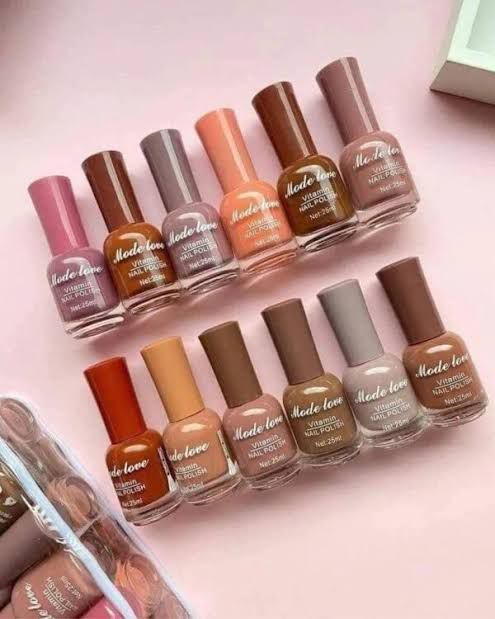 Model Love Nail Polish 1pcs Set